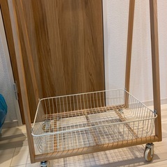 おしゃれなハンガーラック可動式の画像