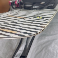 セット取引OK/Burton バートン スノボ板　feather 144cmの画像