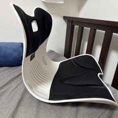 姿勢矯正　椅子　クッション　オフィスチェア用 の画像