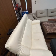 ニトリ　　2〜3人掛けソファの画像