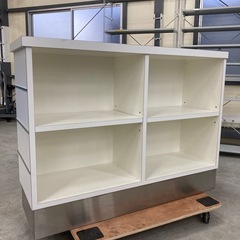 【来店歓迎】受付カウンター 木製 ホワイト レジカウンター  ジム 店舗 エステ 販売店 サービス　検)事務机 オフィス チェア　会議 椅子　ロッカー　ミーティングテーブル　応接ソファ 店舗 事務所 什器　書庫 本棚 ラック デスク スチール 美品多数 格安 【中古オフィス家具】の画像