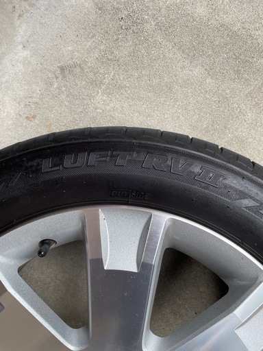 三菱純正　デリカD5     CV1Wシャモニー　18インチ　タイヤ　アルミホイール　４本