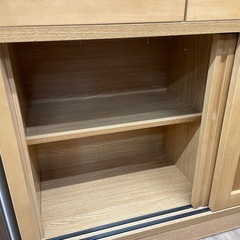 食器棚の画像