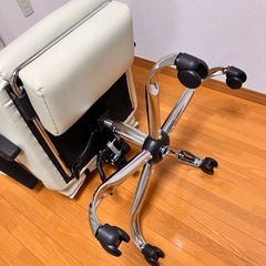 オフィスチェアの画像