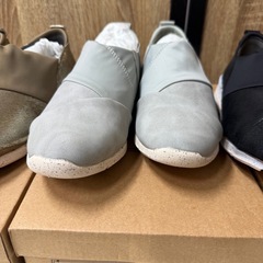 ◎レーディースシューズ  色違い 3足セット 23.5cm ブロンズ  グリーン ブラックの画像