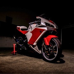 VTR250 CBR600R
風外装の画像