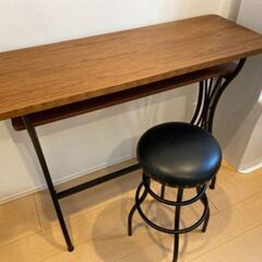 『バーカウンター風ウッドサイドテーブル』 椅子1脚付きの画像