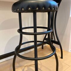 『バーカウンター風ウッドサイドテーブル』 椅子1脚付きの画像