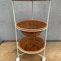★状態〇★ ラタン 籐 製 バスケット キャスター 付 ワゴンの画像