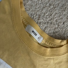 黄色のＴシャツの画像