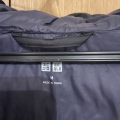 UNIQLO シームレスダウンパーカー　黒　mMサイズの画像