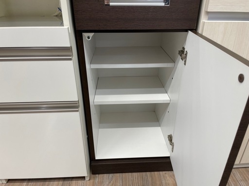隙間食器棚