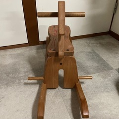 木製　木馬　の画像