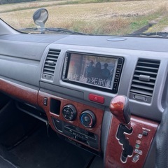 トヨタ　200系　ハイエース　ディーゼル　4WD 軽油　四駆　スーパーGLの画像