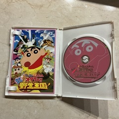 クレヨンしんちゃん❤️💛映画🎬オタケべ❗️カスカベ野生王国🦁DVD📀地球丸ごとアニマル化！迫い来る「人類動物化計画」の陰謀に､しんのすけが立ち向かう‼️カラフルの画像