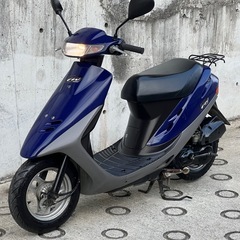 大人気セール‼️安心のバッテリー新品✨️リアタイヤ新品✨️セルモーター新品✨️嬉しいオイル満タン補充済み🈵オイル交換不要⭕️継ぎ足しだけで🆗2サイクルでパワフルな走り💨AF27 スーパーディオ✴の画像