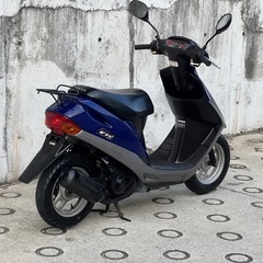 大人気セール‼️安心のバッテリー新品✨️リアタイヤ新品✨️セルモーター新品✨️嬉しいオイル満タン補充済み🈵オイル交換不要⭕️継ぎ足しだけで🆗2サイクルでパワフルな走り💨AF27 スーパーディオ✴の画像
