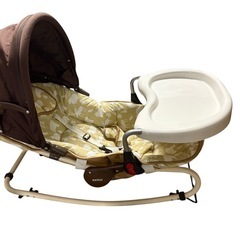 カトージ　ベビーバウンサー　テーブル付きの画像