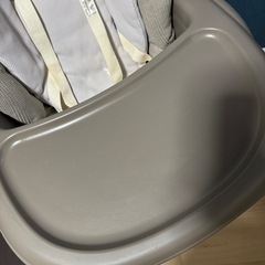 【大幅値下げ】combi  ベビーチェア　ベッドの画像