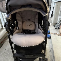 コンビベビーカースゴカルα4キャスLightの画像