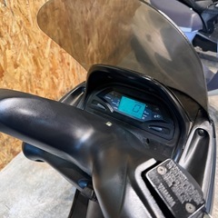 【ゆったりと快適な1台です!!🌸🙆🏽】在庫有◎FI搭載の綺麗なマジェスティ125が入庫しました!!しました!!の画像