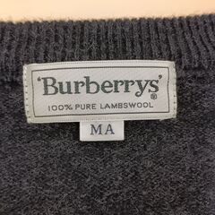バーバリー　Vネックニットセーター　Mサイズ　ラムウール100%の画像