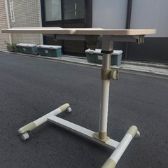 昇降作業テーブルの画像