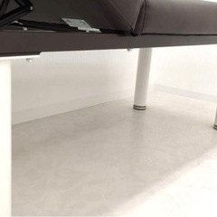 マッサージベッド ヘッドホール、ヒーター付きの画像