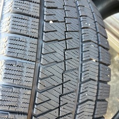 215/55r17 バリ山　スタッドレス　4本セット　タイヤブリヂストン　VRX2の画像