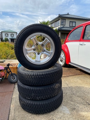 ジムニー　中古品　スタッドレスタイヤ　アルミホイール