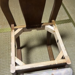 ドレッサーの椅子の画像