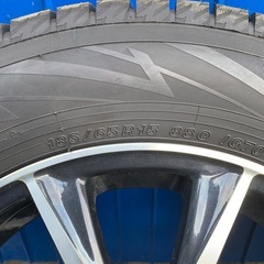 スタッドレスpcd100 4穴 YOKOHAMA iceGUARD7 新品に近い　 アクア　ノート　デミオ　フイット等　コンパクトカーに如何ですか？ の画像