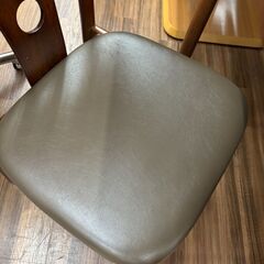 【ジモティー割あり】【ジャングル守口店】テーブルセット　ブラウンの画像