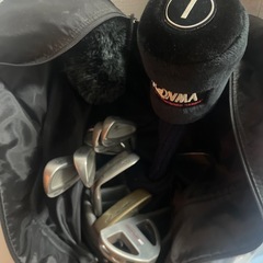 スポーツのゴルフとゴルフバッグの画像