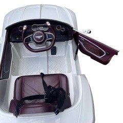 高級風 12V 電動カー（子ども用）／Bentley EXPの画像