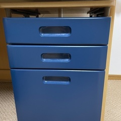 【お譲りします】子供用勉強机の画像