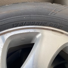 ダイハツ　テリオスキッド　純正アルミ　タイヤセット　4本の画像