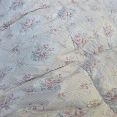 羽毛布団　ダウン　シングル　薄手タイプ　自宅で洗濯できる♡  シングル　ピンク系の画像