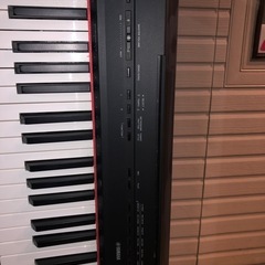 ヤマハ　YAMAHA 電子ピアノ　P-115 専用スタンド　譜面台　ヘッドフォン　椅子付きの画像