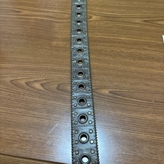 茶系ベルトの画像