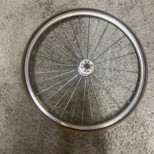 ピスト用26インチフロント