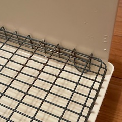 【引取り決定】トイレ②ラビットフィットパン/うさぎトイレ 角型 固定 ワイヤーメッシュスノコ 小動物 ウサギ モルモット SANKO 三晃商会の画像