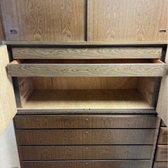 収納棚の画像