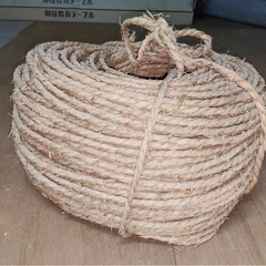 藁縄　何メートルあるかわかりません分かりませんの画像