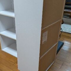 【交渉成立で募集終了】【無料】白カラーボックス3段・使用感あり【多摩市】の画像
