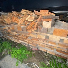薪　焚き木　木材　　の画像