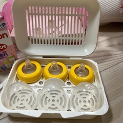 哺乳瓶、消毒セットの画像