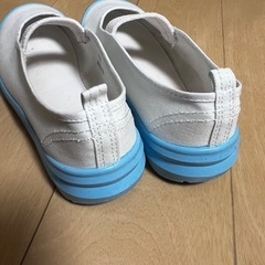 美品☆中古シューズ　子ども　19cmの画像