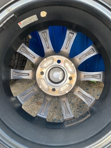 スタッドレスpcd100 4穴 YOKOHAMA iceGUARD7 新品に近い　 アクア　ノート　デミオ　フイット等　コンパクトカーに如何ですか？ スタッドレスpcd100 4穴 YOKOHAMA iceGUARD7 新品に近い アクア ノート