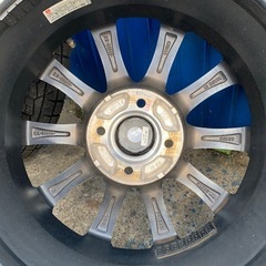 スタッドレスpcd100 4穴 YOKOHAMA iceGUARD7 新品に近い　 アクア　ノート　デミオ　フイット等　コンパクトカーに如何ですか？ の画像